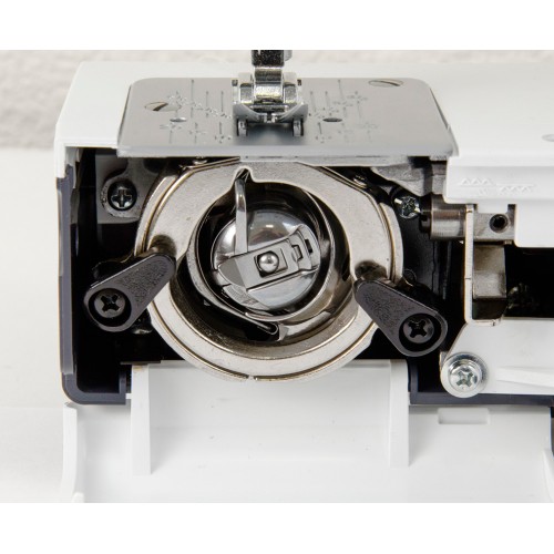 Швейная машина Bernette B33