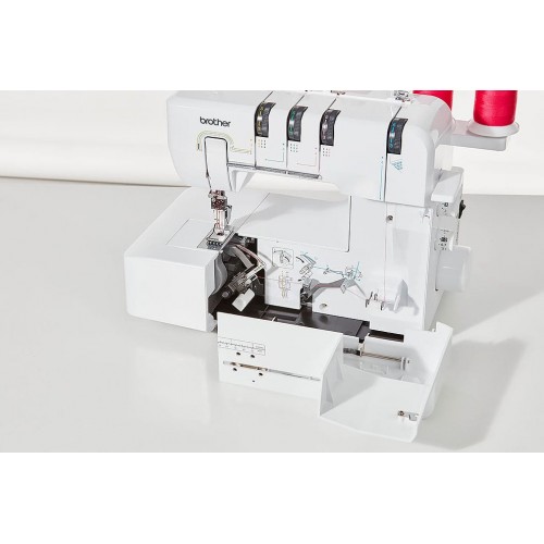 Распошивальная машина Brother CV3440