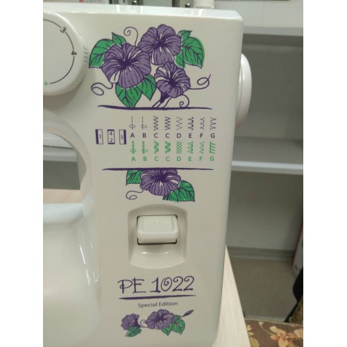 Швейная машина Elna PE 1022