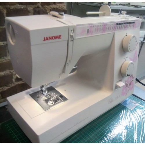 Швейная машина Janome Clio 325
