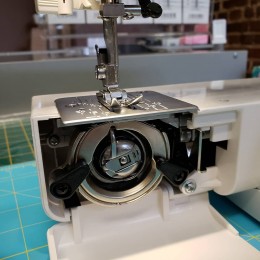 Швейная машина Janome Japan 957