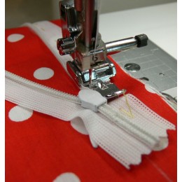 Лапка для притачивания молнии правая/левая