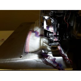 Промышленный оверлок Shunfa SF958-4D