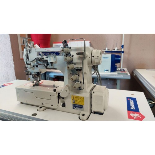 Распошивальная промышленная машина SHUNFA SF562-03CB/TY с окантователем в комплекте 