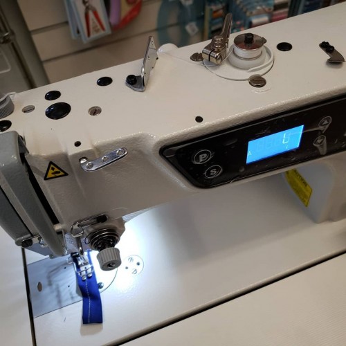 Промышленная швейная машина Siruba DL720-M1 EU (польский стол)
