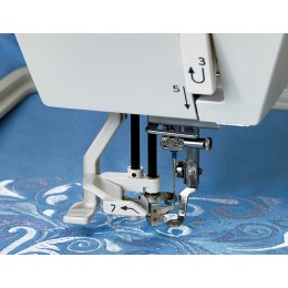Вышивальная машина Elna eXpressive 830L